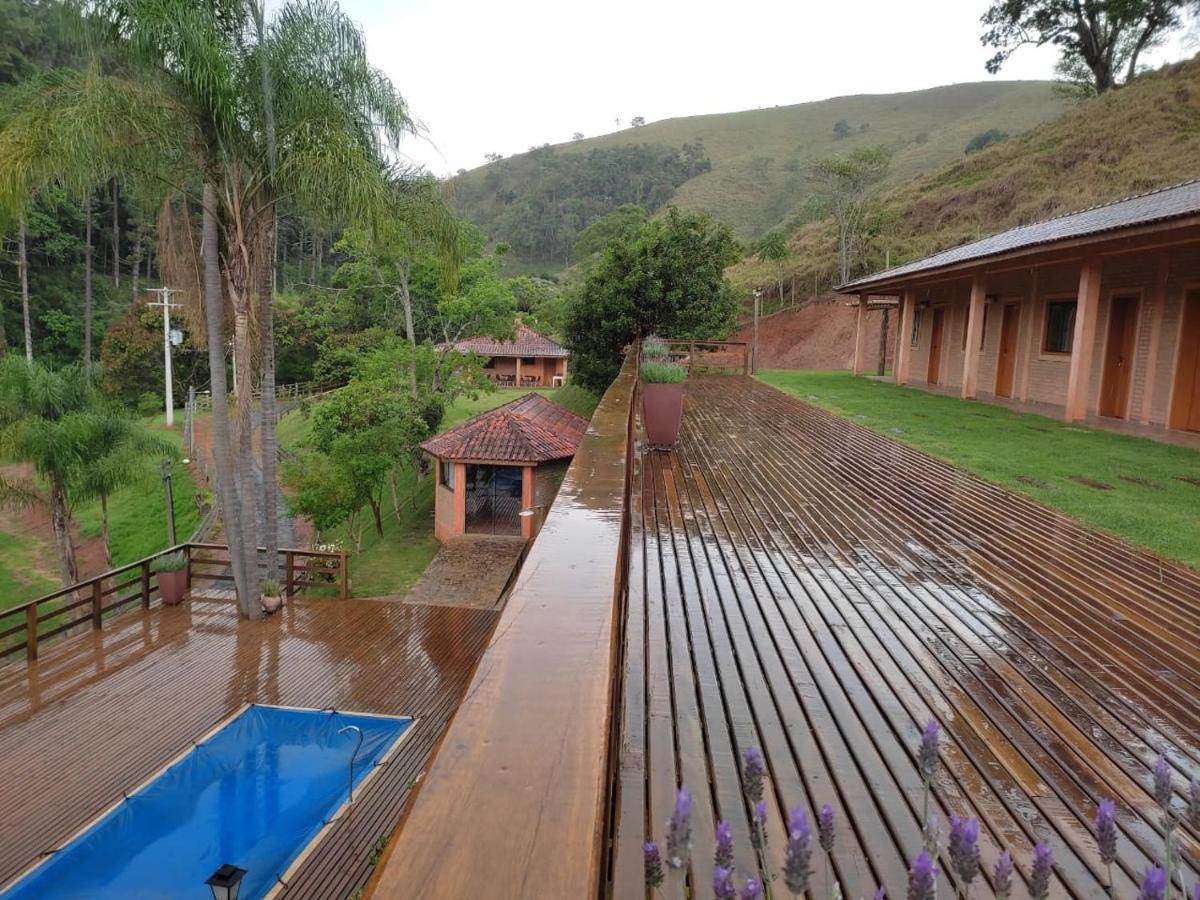 Pousada Estancia Shangri-La Cunha Exteriér fotografie